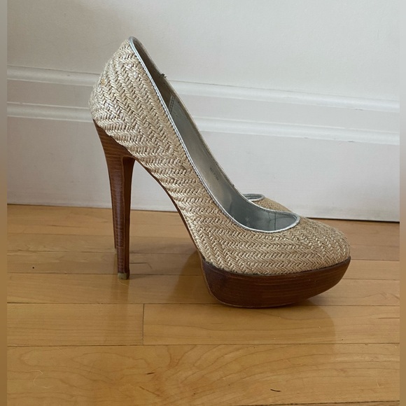 PELLE MODA beige high heels size 7 1/2 - Picture 11 of 14